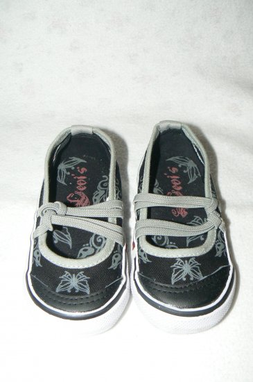 Levi's Canvas Shoes Size US5