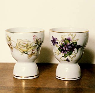 Japan Floral ROSES & VIOLETS Egg Cup Set 2