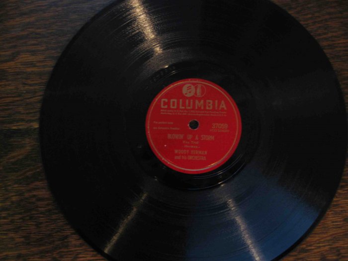 Woody Herman 78 rpm record, "Blowin' Up a Storm" b/w "Fan It"