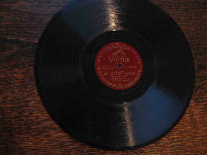Tommy Dorsey 78 rpm, "By the Sleepy Lagoon" b/w "Melody"