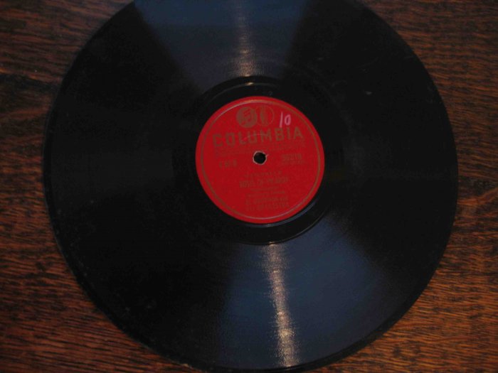 Al Goodman 78 rpm record, "Memories": "Roses of Picardy" b/w "Little Grey Home in the West"