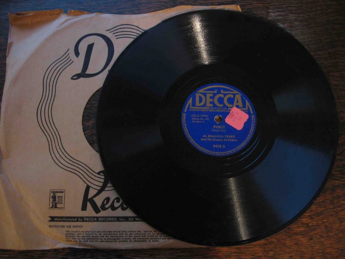 Al Kealoha Perry & His Singing Surfriders 78rpm, "Pokii" b/w "The Hula Oni Oni E" (Hawaiian)