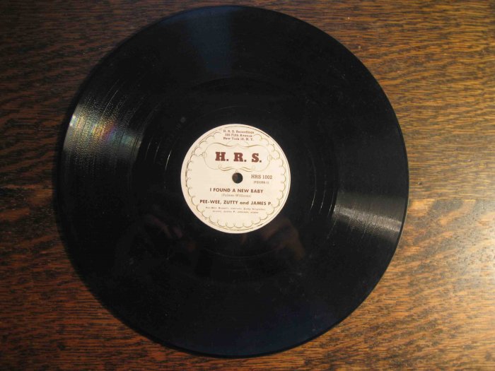 James P. Johnson/Pee-Wee Russell 78rpm record, "I Found a New Baby"/"Everybody Loves My Baby"