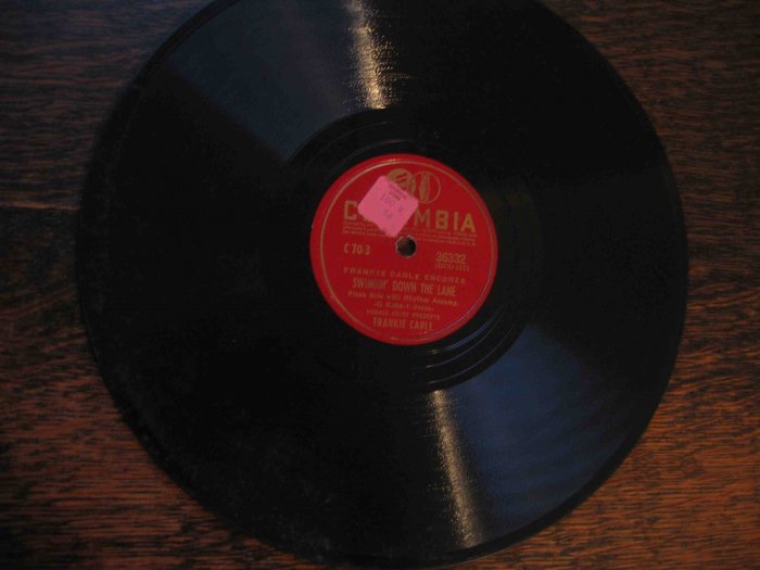 Frankie Carle 78 rpm record, "Swingin' down the Lane" b/w "The Love Nest"