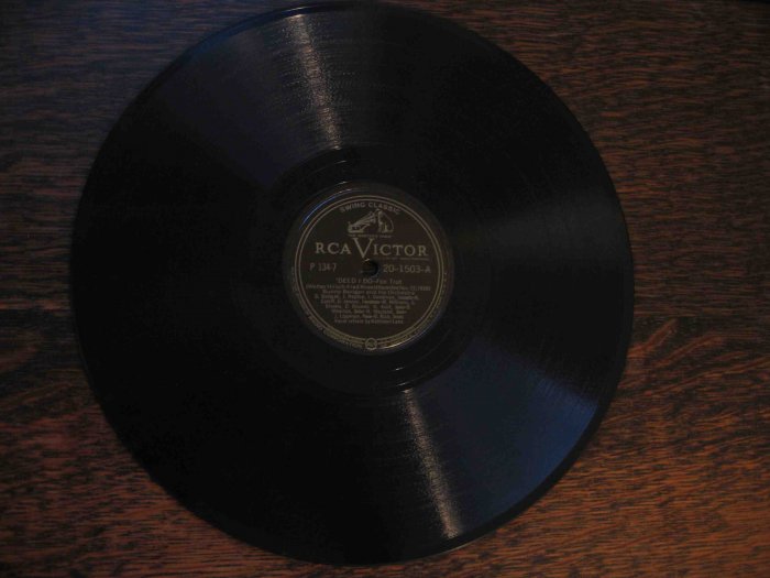 Bunny Berigan 78 rpm record, "'Deed I Do" b/w "High Society" (1938)