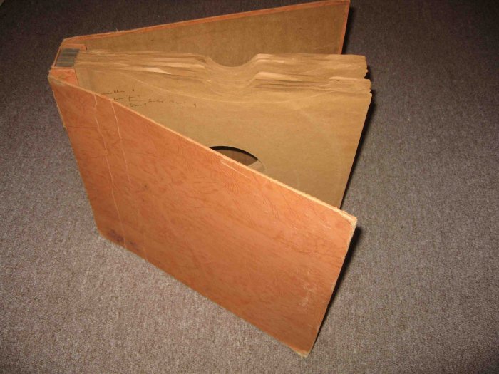 Vintage album for 12" phonograph records; holds 12
