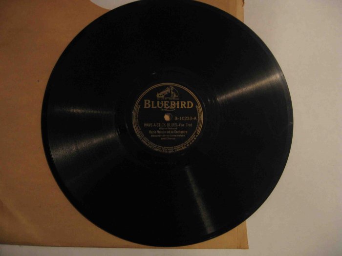 Ozzie Nelson 78 rpm record, "Wave-a-Stick Blues" b/w "Ever So Quiet"