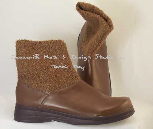 A.J. VALENCI Perfect Comfort Leather Tonal Knit Ankle Boot Size 7