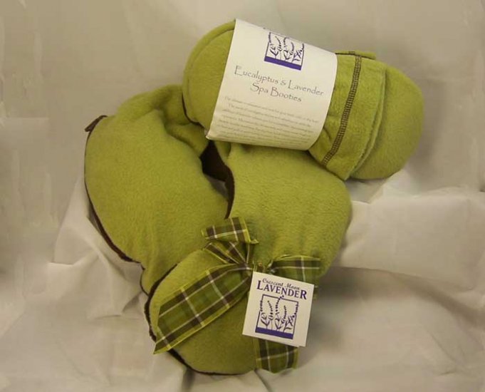 Crescent Moon Eucalyptus & Lavender Neck Pillow PLUS Spa Booties