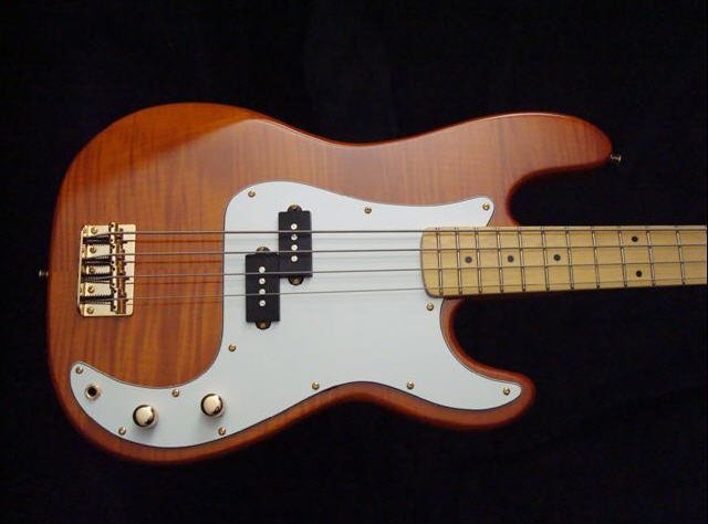 MpBass - Flamed Butterscotch