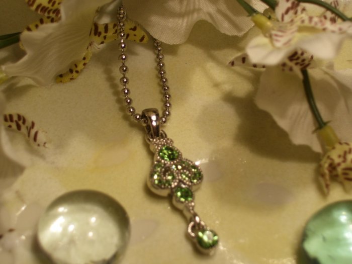 Silver green crystal necklace-18293