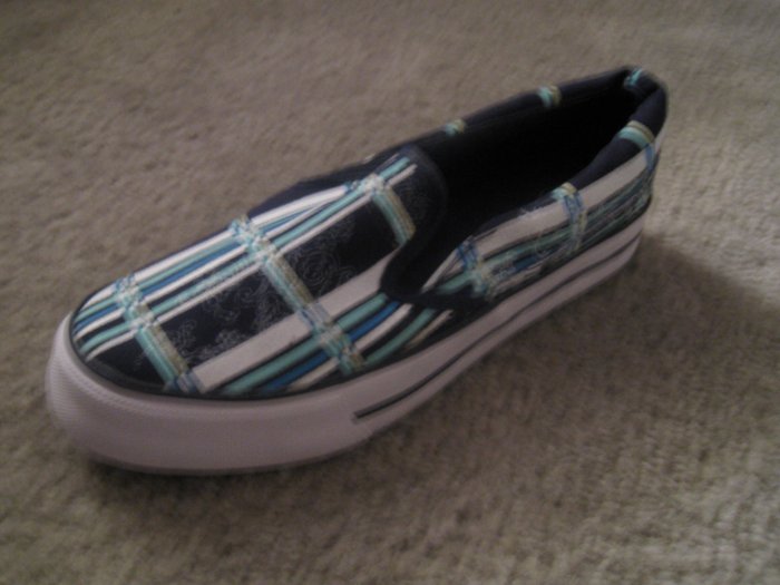 Wild Diva Devon (Blue)