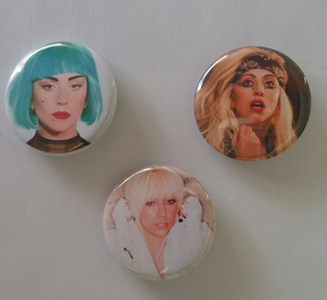 Lot of 3 1.25" Pinback Buttons Badges Lady Gaga (1¼" Pins Approx. 32mm)