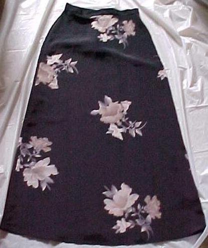 A Byer of CA Long Floral Skirt Size: 5