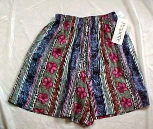Paquette Womens Bermuda Shorts for Summer NWT Size: Petite Medium