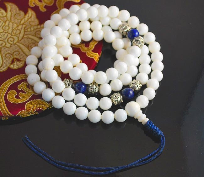 10mm White Jade, Lapis and Silver
