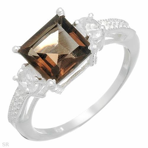 Stylish Ring With 3.20 ctw Genuine Topaz in Sterling Silver. Size6