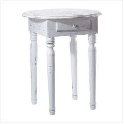 CARVED TOP ACCENT TABLE
