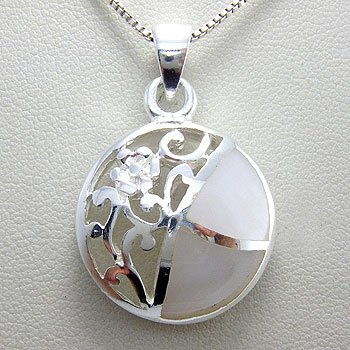 925 Sterling Silver Mother Of Pearl Pendent