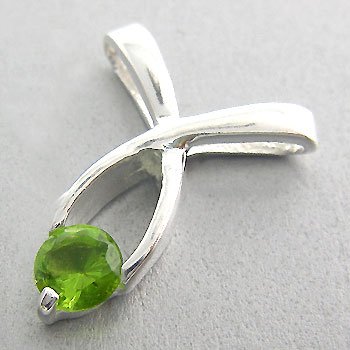 925 Sterling Silver With Peridot CZ Pendant