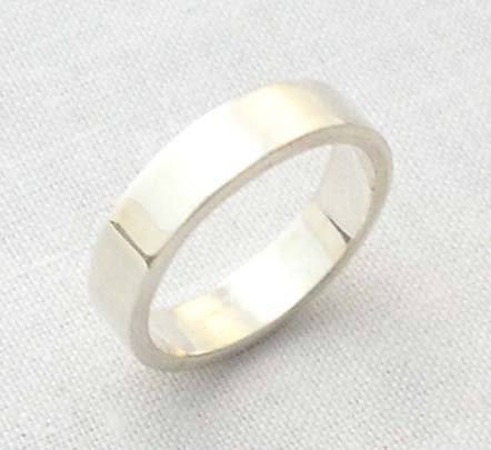 Solid silver band ring, size 5 3/4, 4.5mm square