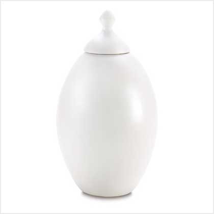 # 38662 WHITE CERAMIC URN