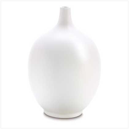 # 38663 WHITE CERAMIC LONGNECK VASE