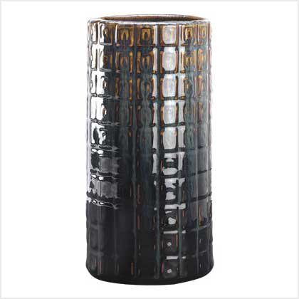 # 39260 Lustrous cylindrical vase