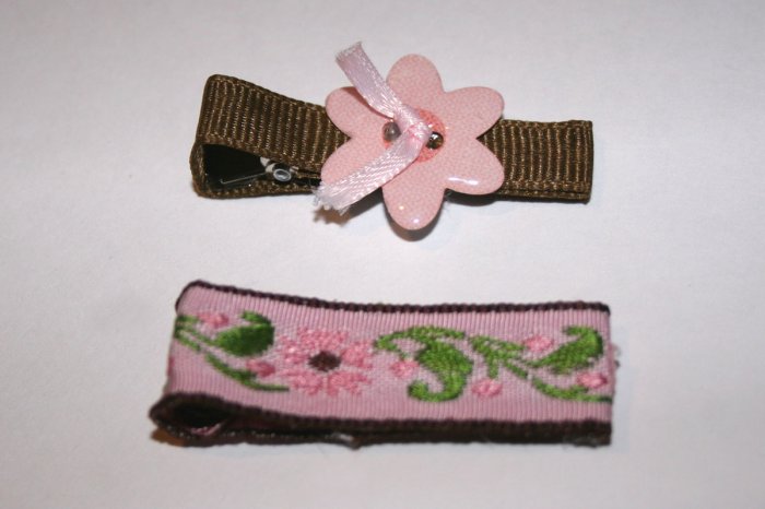 Set of two vintage pink and brown alligator clips