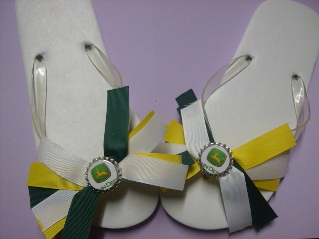 John Deere Flip Flops 2 Pair