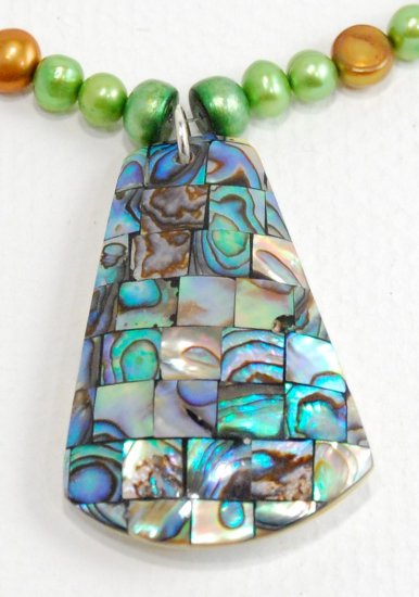 Freshwater Pearl Necklace withe Double Sided Pendant