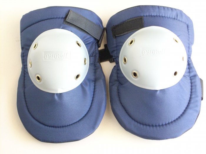 KNEE PAD