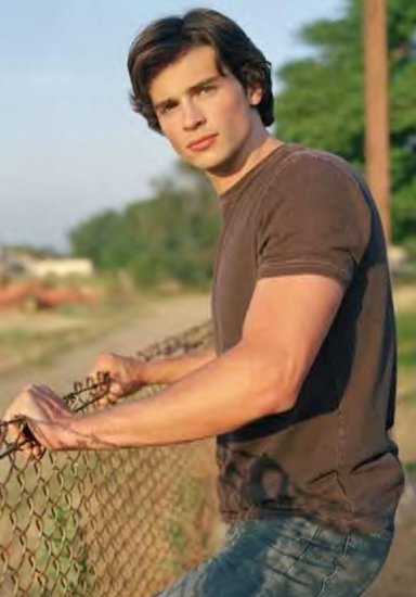 Tom Welling ~ 4