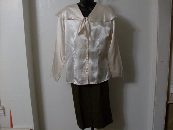 NWT Professional Olive Long Worthingtone Skirt Sz 12P