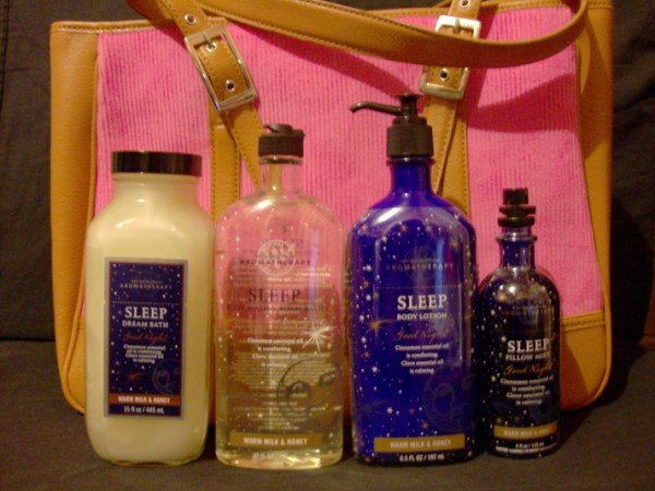 Bath and Body Works Aromatherapy Warm Milk And Honey Set