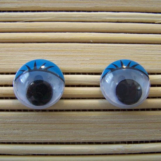 blue eyelid wigglie eye stud earrings