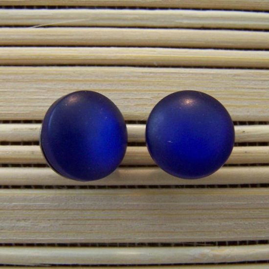 royal blue frosty stud earrings
