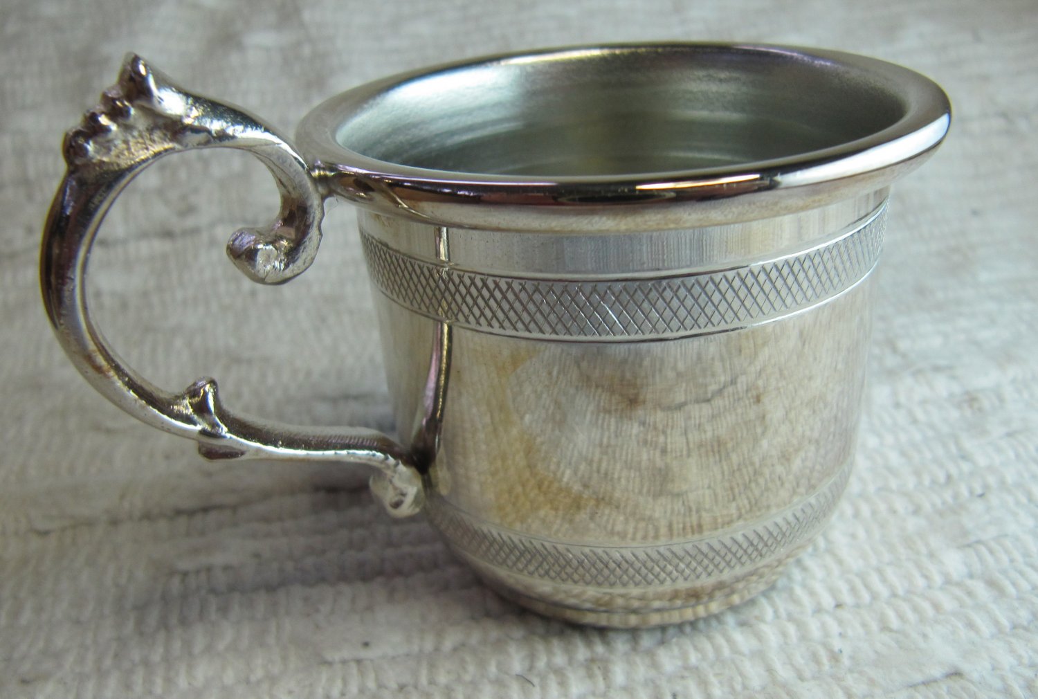 Pyramids Silver Plated Baby Mug Child Mug with Handle in Box 2 x 2.5 In