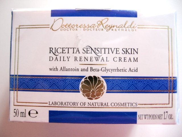 S0004 DR REYNALDI DAILY RENEWAL CREAM FOR SENSITIVE SKIN, 50ML