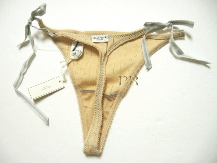 A295T ABERCROMBIE GILLY HICKS BUTTER THERMAL SIDE-TIES THONG, SIZE MEDIUM