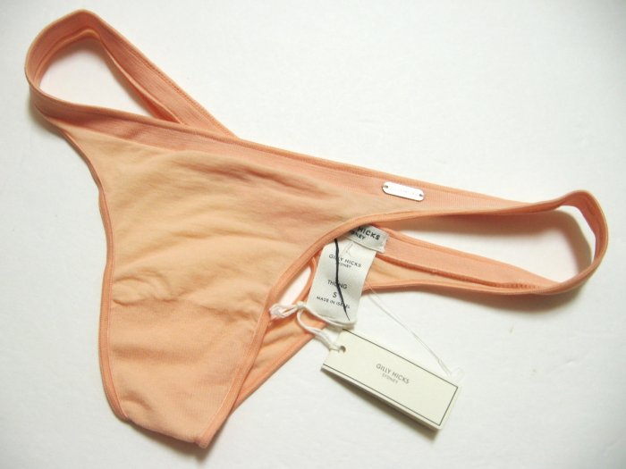A097T ABERCROMBIE GILLY HICKS SOFT NYLON THONG PEACH, SIZE MEDIUM