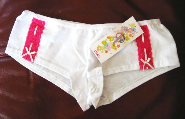 X102 CLASSIFIED PINK LACE SOFT WHITE COTTON BOYSHORT MEDIUM