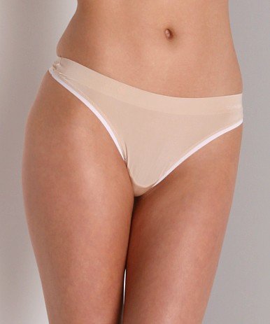 X098T Calvin Klein Perfectly Fit Sleek Thong F3011, Nude SIZE Small