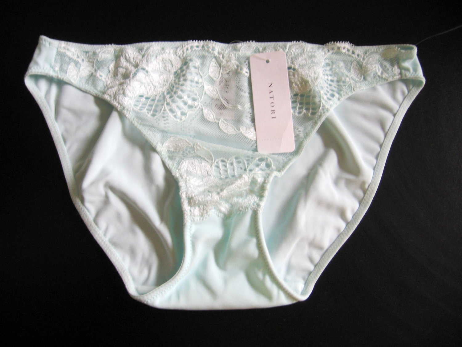A469 Natori Underneath White Label Zen Floral Embroidered Lace Bikini 153120, SIZE LARGE