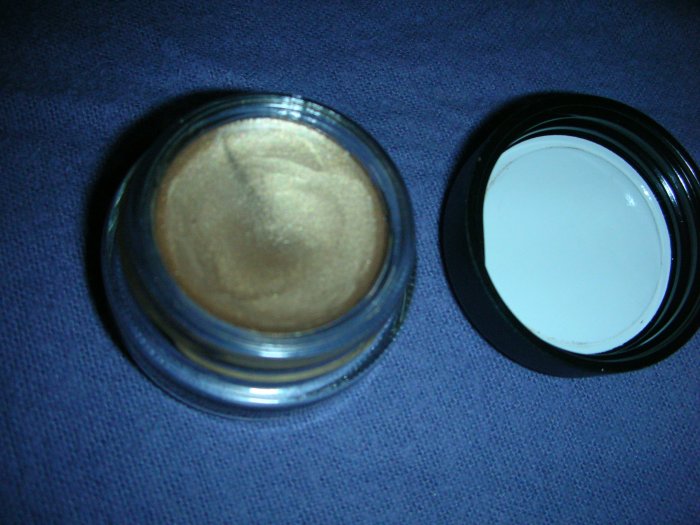 ~Cashflow~ MAC Paintpot (1/5 tsp) in 5 gram jar