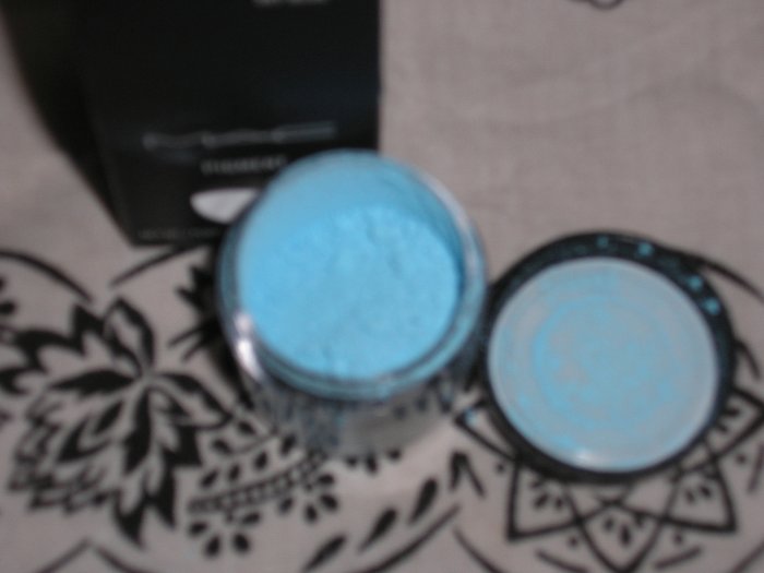 mac pro pigment CLEAR SKY BLUE SAMPLE SZ