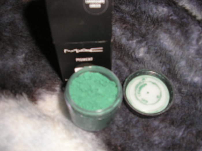 mac pro pigment LANDSCAPE GREEN! MATTE SAMPLE SZ