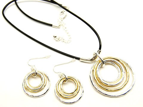Eternity Loops Necklace/Earrings set