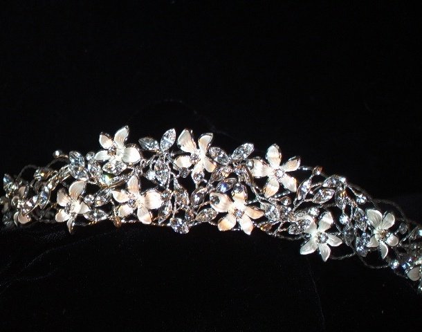 Sparkling Stephanotis Silver Flowers Tiara with Crystals