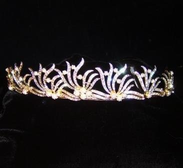 Delicate Branches Tiara in Clear Crystal and Pearl